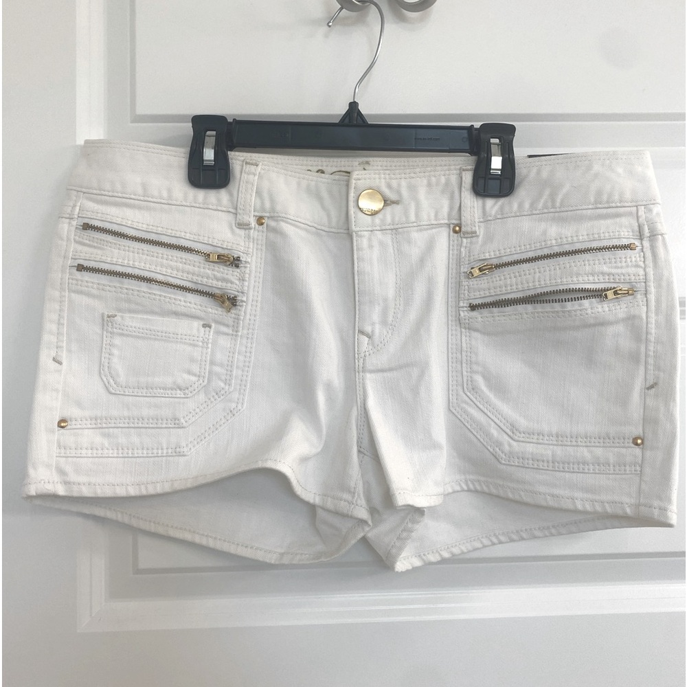 New with tags Express White Jean shorts